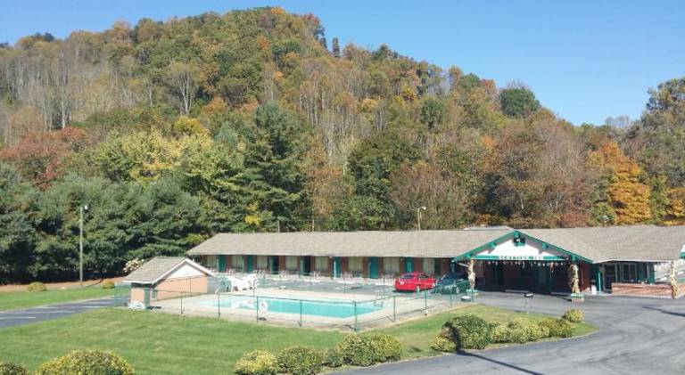 Scottish Inn Maggie Valley — photo 2