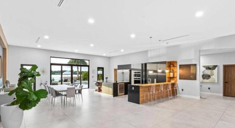 Villa with jacuzzi & pool | Pet-friendly — photo 5