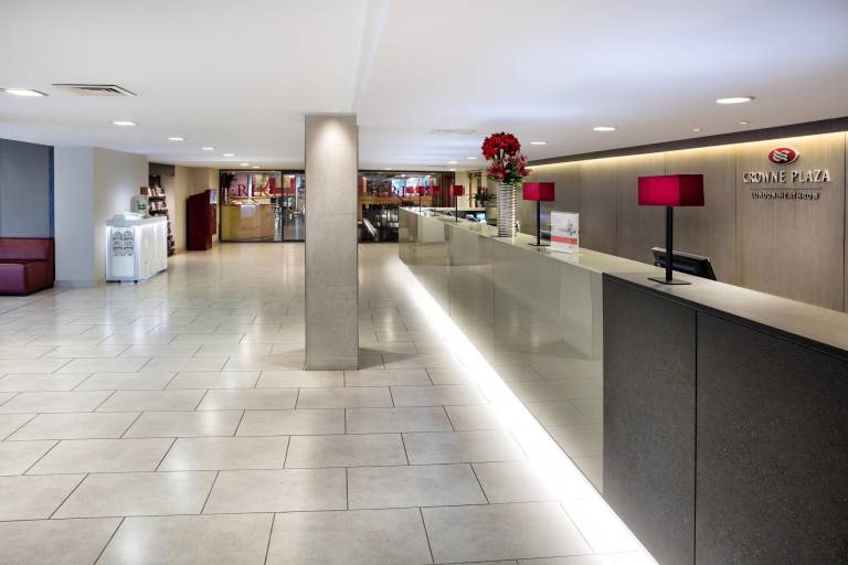 Crowne Plaza Heathrow By IHG — photo 3
