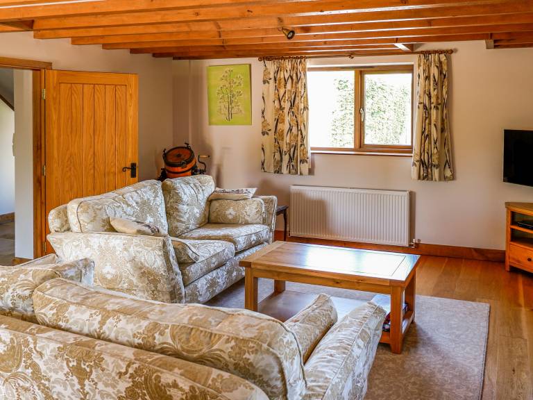 Children-friendly wonderful cottage with garden | Pets are welcome — photo 2