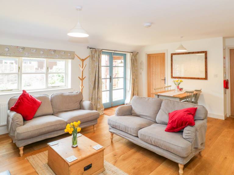 Children-friendly pleasant cottage with garden | Dogs allowed — photo 3