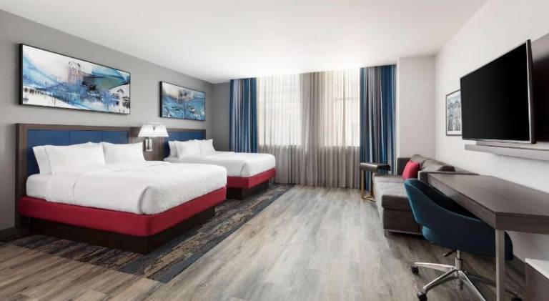 Hampton Inn & Suites Baltimore-Inner Harbor — photo 2