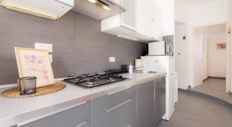 Apartment with 1 room for 4 persons — photo 4