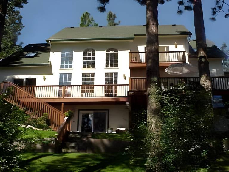 Post Falls Vacation Rentals from 71 HomeToGo