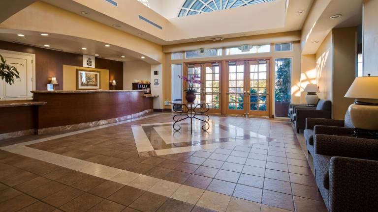 Best Western Plus Palm Desert Resort — photo 4