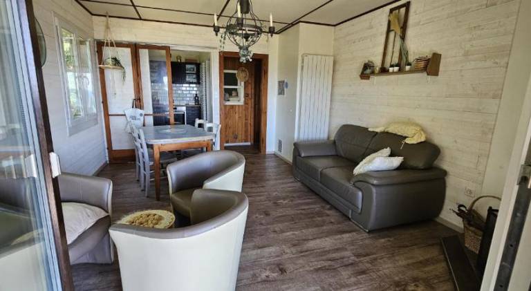 Charming chalet | Pet-friendly — photo 3