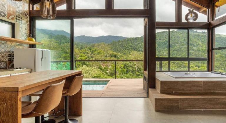House with hot tub & pool — photo 2