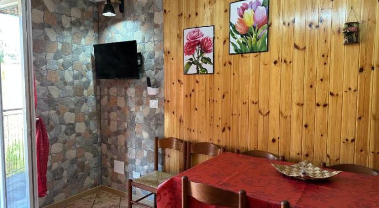 Holiday apartment with 2 rooms for 5 persons — photo 5