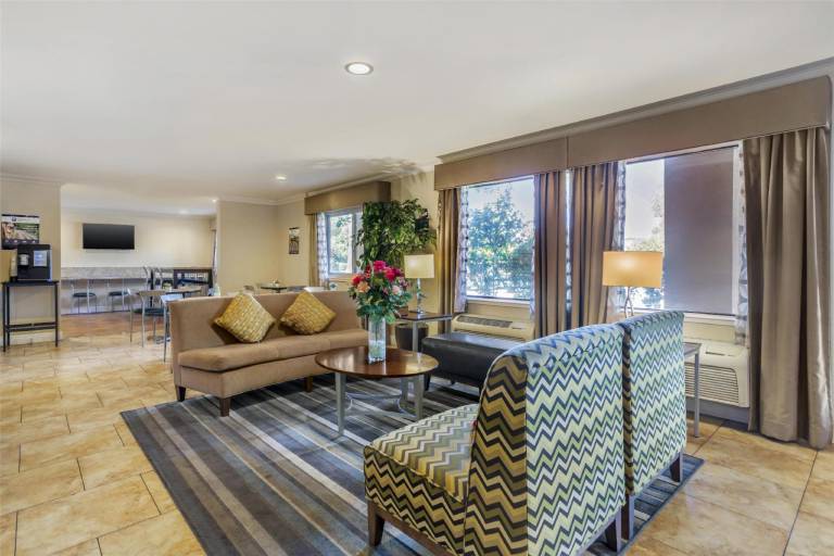 Best Western Plus Pleasanton Inn — photo 3