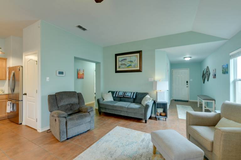 Corpus Christi Home w/ Patio < 10 Mi to Beach — photo 5