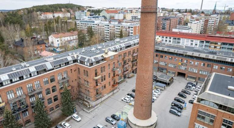 Historical Loft with Sauna & Free Parking, Hosts up to 7 guests — photo 4