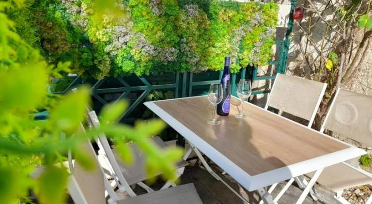 Fully equipped pleasant apartment with patio | Perfect for remote work | Dogs allowed — photo 4