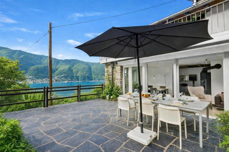 Ferienwohnung  Gambarogno TI