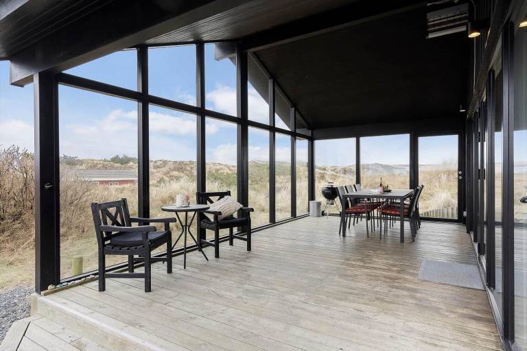 Fully equipped house with grill, terrace & sauna | Beach nearby | Pets allowed — photo 3