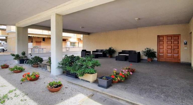 Apartment with 2 rooms for 5 persons — photo 3