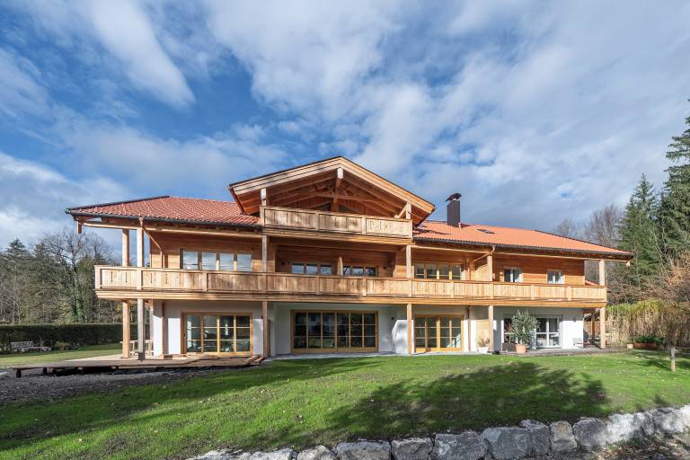 Chalet Anger