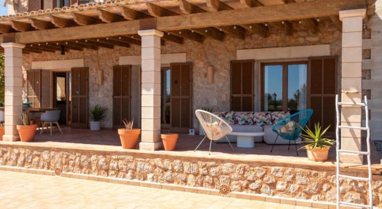 Fully equipped villa with patio, grill & private pool | Suitable for remote work | Pets are welcome — photo 3