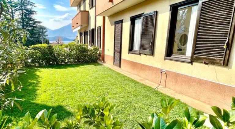 Holiday apartment with 2 rooms for 6 persons in Varenna