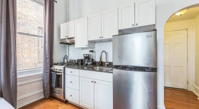 Apartment | Near Liberty Place — photo 4