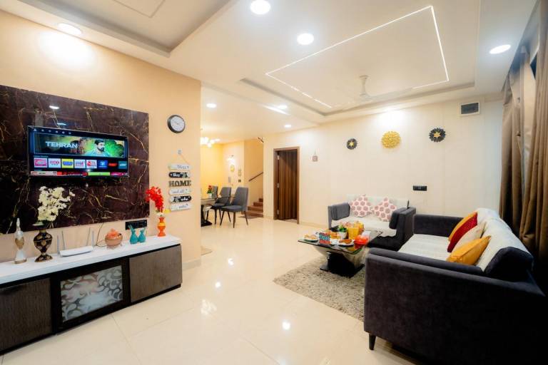 Fernstone 4BHK Pool Villa, Garden, BBQ, Home-Cook! — photo 3