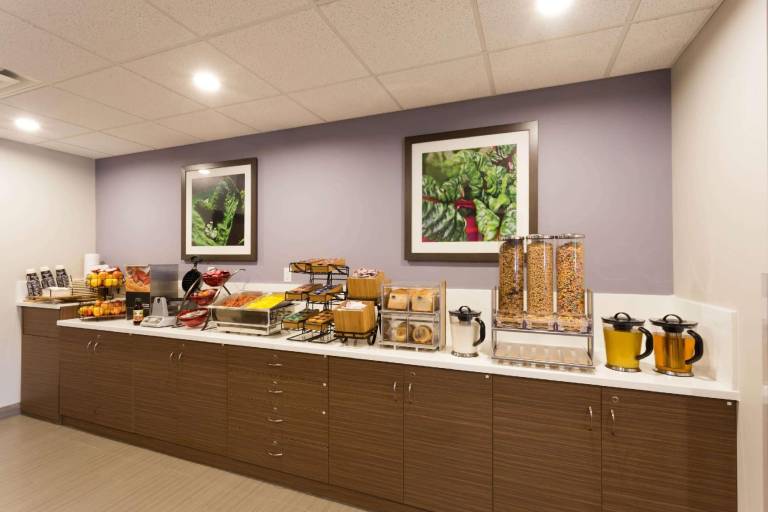 Microtel Inn & Suites by Wyndham Kitimat — photo 5