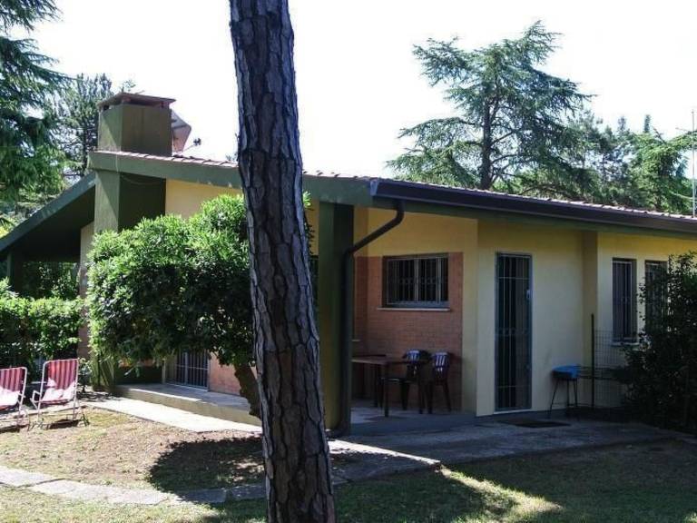 Vacation home with 3 rooms for 7 persons in Udine
