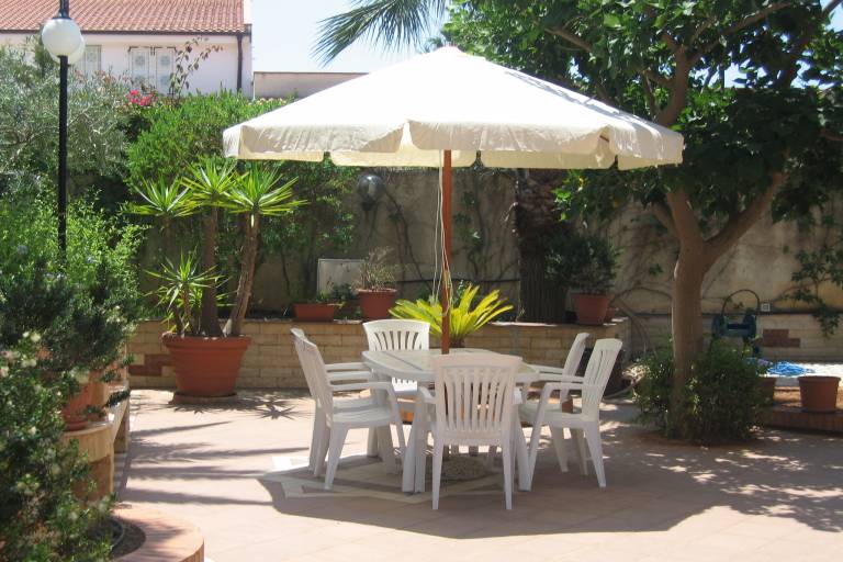Pleasant vacation home with garden & terrace | Next to the beach | Pets are welcome — photo 5