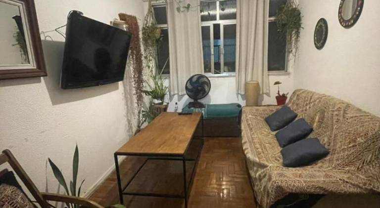 Apartment with 2 rooms for 4 persons in Leme