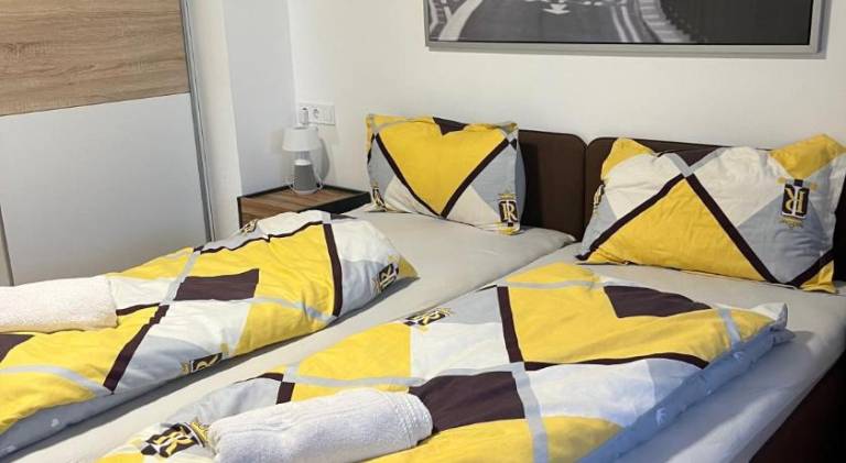 Zimmer in Ein Haus mit Waschmaschine — photo 2