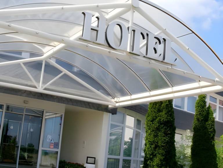AVALON Hotelpark Konigshof