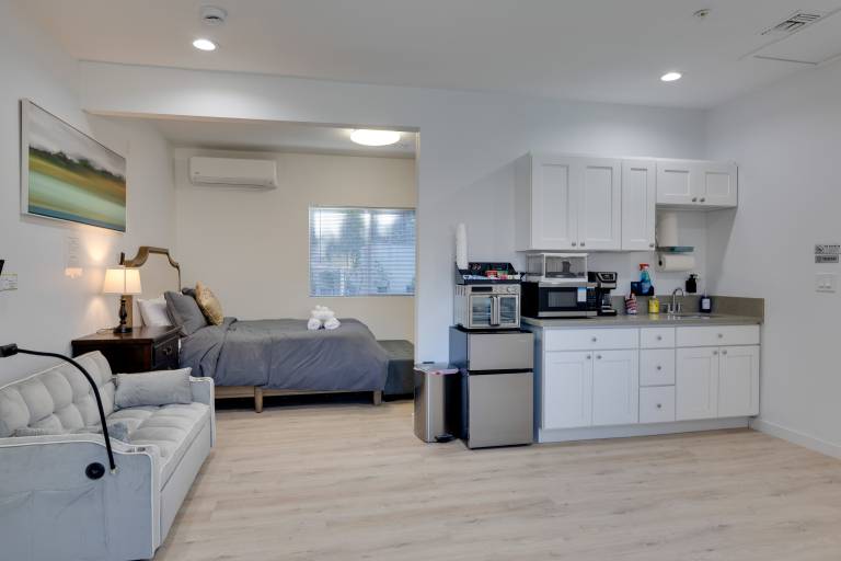 Walkable Alhambra Studio 4 Mi to Old Pasadena