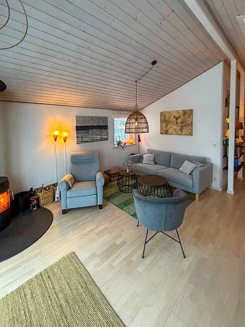 Family-oriented lovely house with BBQ, yard & patio | Good for workation | Dogs allowed — photo 4