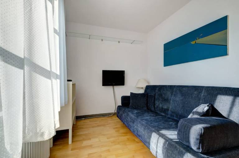 Holiday apartment with 2 rooms for 6 persons — photo 4