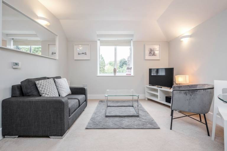 Apartment Surbiton