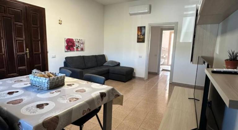 Holiday apartment with 2 rooms for 6 persons in Tortoli