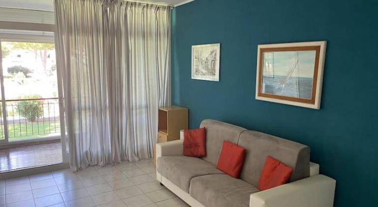 Rental apartment with pool — photo 2