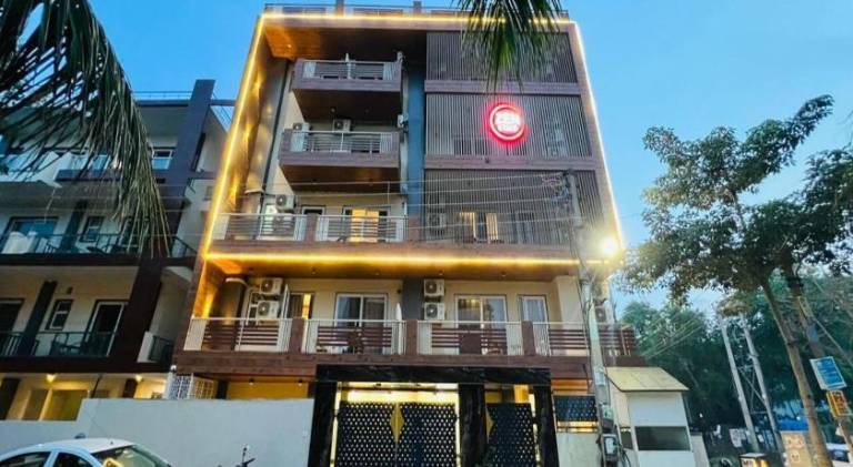 Serviced apartment with terrace & hot tub — photo 5