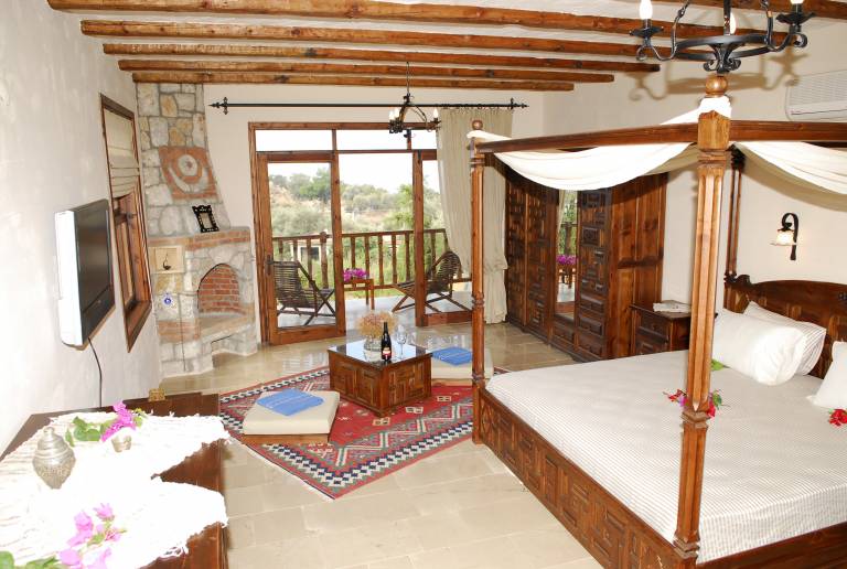 Villa with jacuzzi, private pool & BBQ — photo 2