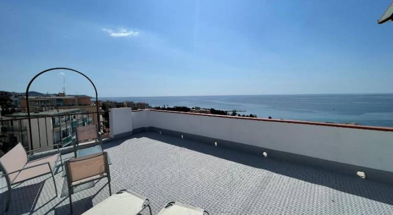 Beautiful apartment | Next to the beach | Pets are welcome in Sanremo