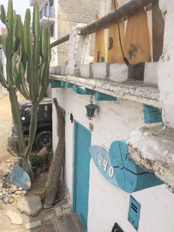 Huanchaco Surf Camp in Trujillo