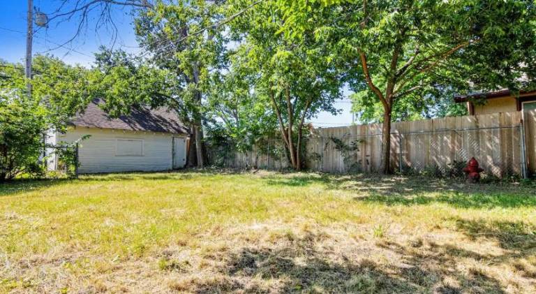 Barkside Bungalow — photo 3