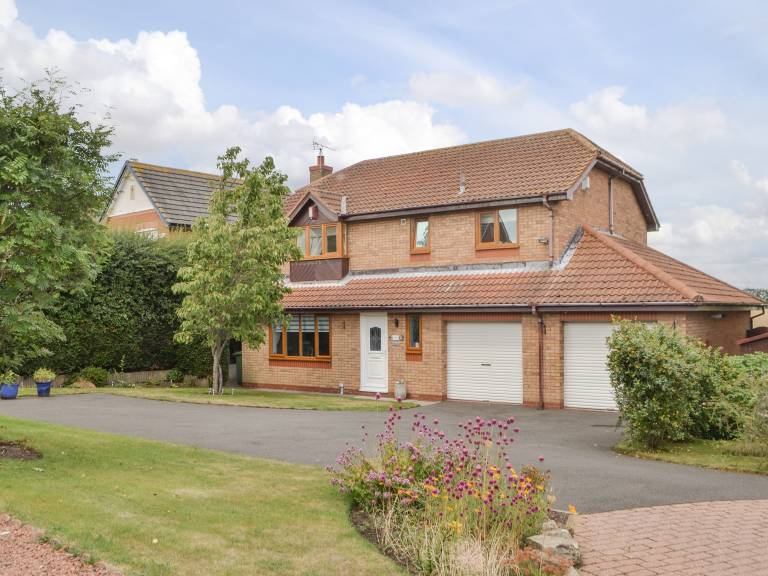 Cottage Amble