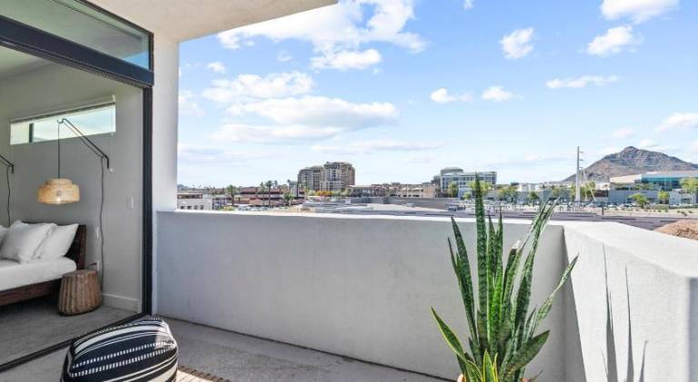 Apartment | Pet-friendly in Scottsdale, AZ