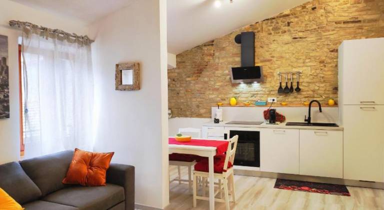 House with 2 rooms for 8 persons — photo 3