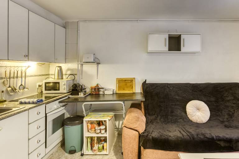 Apartment with patio & fast internet | Good for workation — photo 2