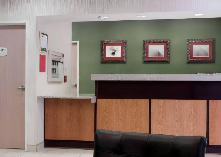 Baymont by Wyndham Coon Rapids — photo 3