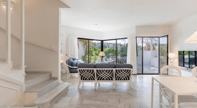 Pleasant apartment with pool | Pets allowed — photo 2