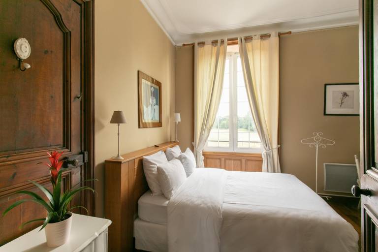 Apartment with garden, pool & terrace | Garden view | Suitable for remote work in Nantes