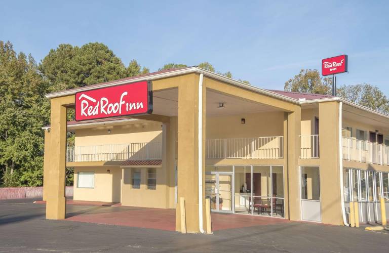 Red Roof Inn Acworth - Emerson/ LakePoint South in Acworth, GA