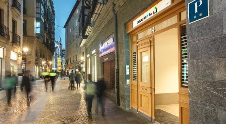Casual Bilbao Gurea — photo 4